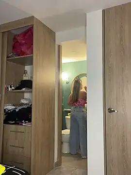 Issabela G1 online show from 01.19.25