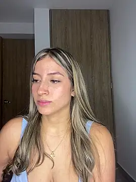 Issabela G1 online show from 02.25.25