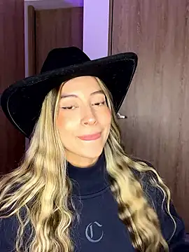 Issabela G1 online show from 01.11.26