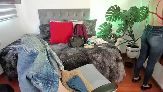 Nami sunny online show from 01.06.26