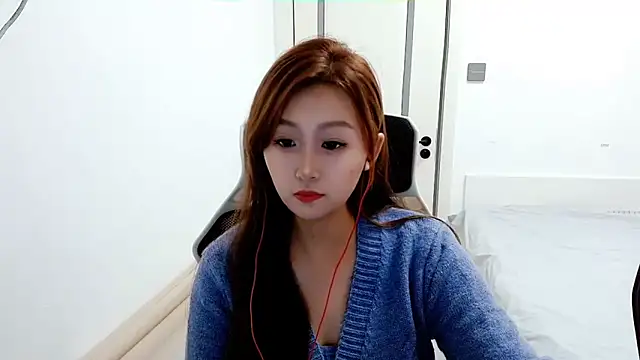 Snapshot of zhenzhen999 chatting on 10.25.25 zhenzhen999 online show from 10.25.25