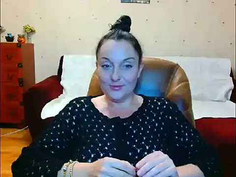 Alice3694 online show from 10.27.25