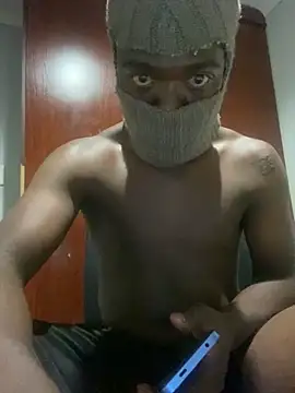 Snapshot of PanelledCabalist chatting on 12.04.25 PanelledCabalist online show from 12.04.25