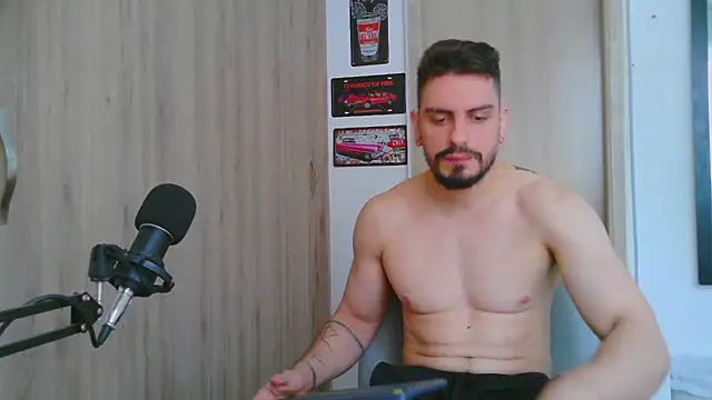 Aaron kwok28 online show from 01.18.26