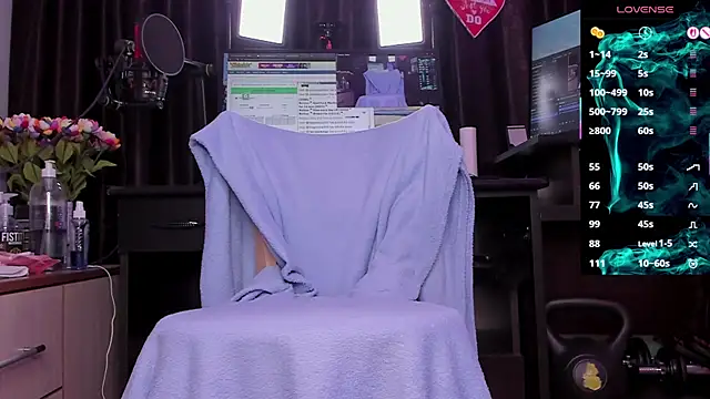 Raissa sky26 online show from 04.17.26