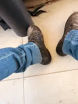 MorenoTatu online show from 04.15.26