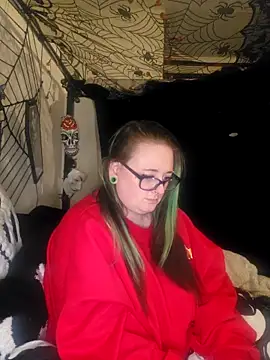 Snapshot of Bunny_Cummings chatting on 10.18.25 Bunny Cummings online show from 10.18.25