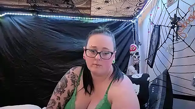 Snapshot of Bunny_Cummings chatting on 01.11.26 Bunny Cummings online show from 01.11.26