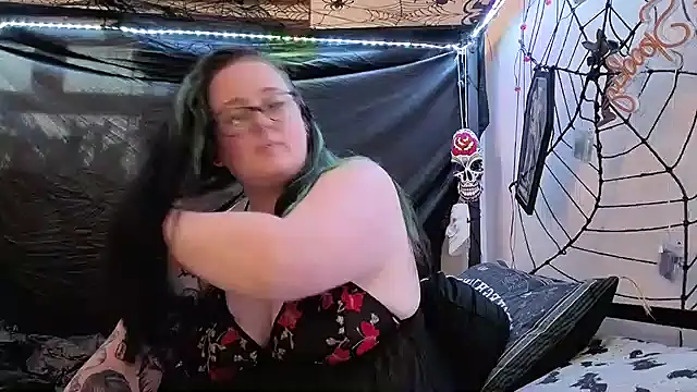 Snapshot of Bunny_Cummings chatting on 01.15.26 Bunny Cummings online show from 01.15.26