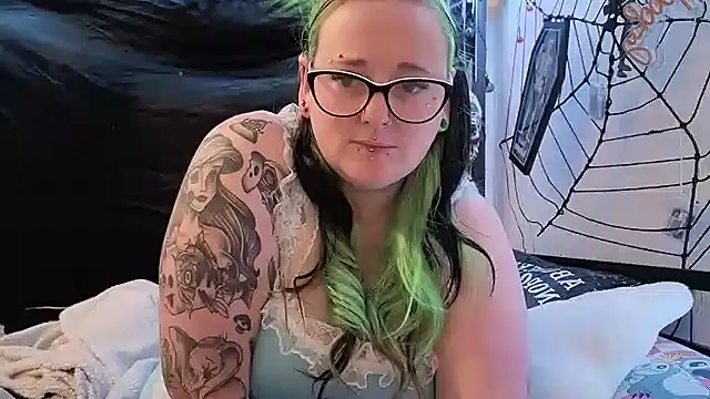 Snapshot of Bunny_Cummings chatting on 02.22.26 Bunny Cummings online show from 02.22.26