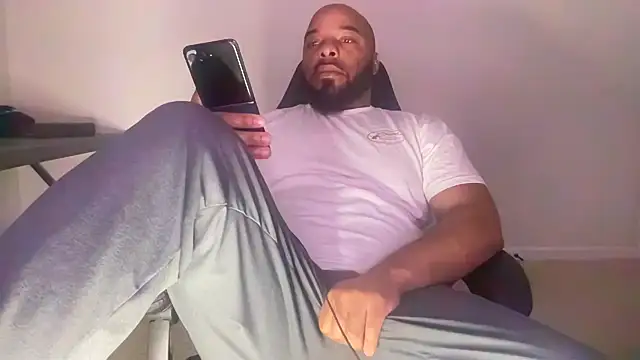 Snapshot of Bbcfun44 chatting on 03.25.26 Bbcfun44 online show from 03.25.26