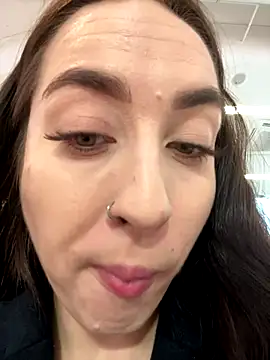 Holly Play online show from 12.09.24