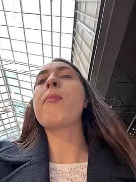 Holly Play online show from 01.15.25