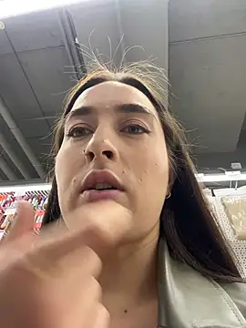 Holly Play online show from 03.21.26