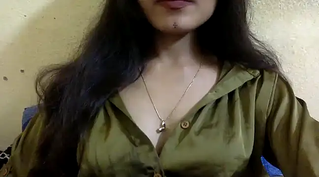 Snapshot of krati74 chatting on 12.21.24 krati74 online show from 12.21.24