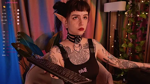 MichaellaMoon online show from 01.31.25