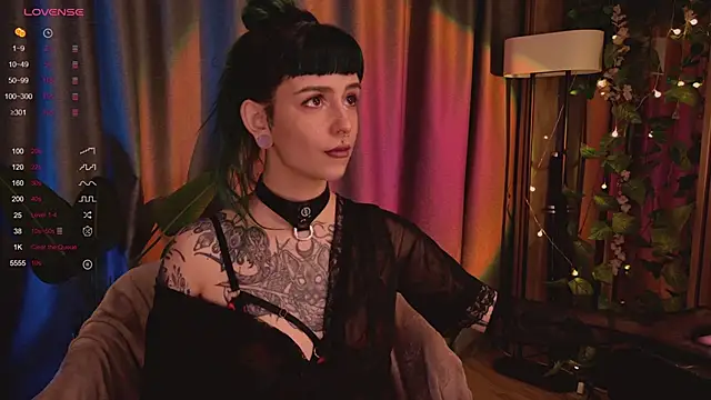 MichaellaMoon online show from 02.05.25