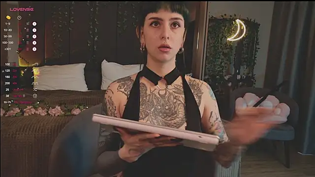 MichaellaMoon online show from 03.16.25