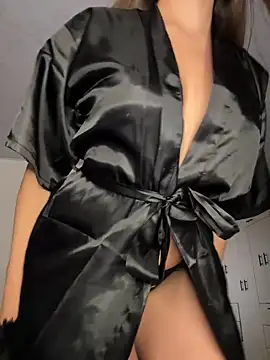 Snapshot of Iris_lee chatting on 10.19.25 Iris lee online show from 10.19.25