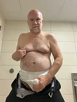 FLSexyGuy online show from 04.23.26