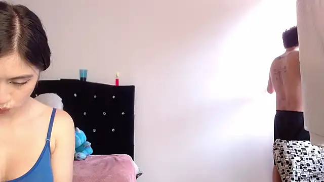 Bonny Bonss online show from 04.13.26