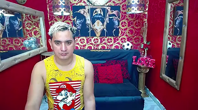 Snapshot of BOYSPEIN chatting on 02.15.25 BOYSPEIN online show from 02.15.25