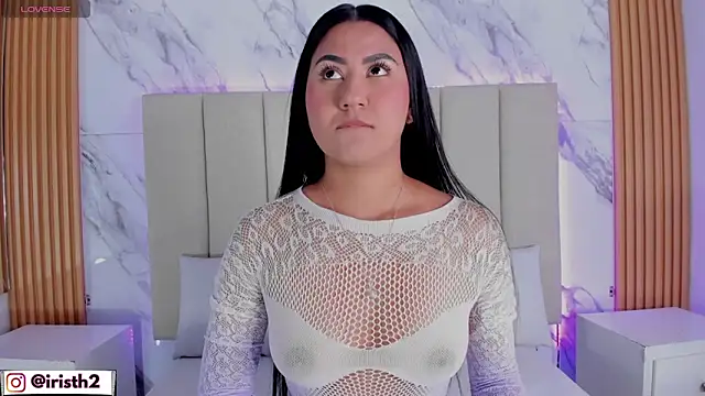 Snapshot of Iris_Thompson_ chatting on 02.04.26 Iris Thompson online show from 02.04.26