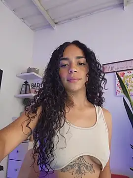 Snapshot of lali2gab chatting on 05.17.26 lali2gab online show from 05.17.26