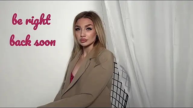 Ella Milla online show from 02.15.26