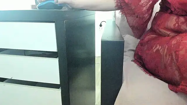 MendiPetite online show from 02.20.26