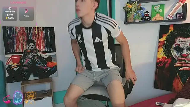 flowers18 online show from 04.20.26