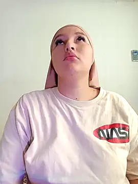 Celeste camila18 online show from 10.24.25