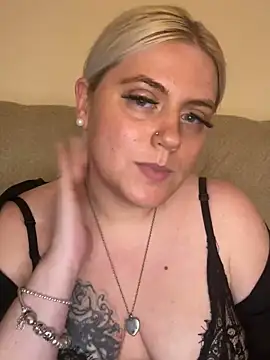 Blondiee3088 online show from 12.02.24