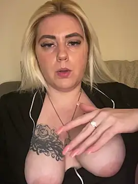 Blondiee3088 online show from 03.05.25