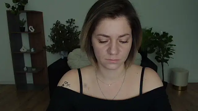 MariaSttone online show from 01.24.25