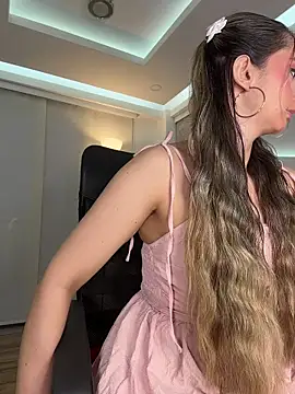 nicollefiorett online show from 11.19.25