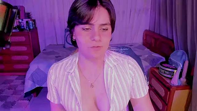 Snapshot of isabelacooperr chatting on 06.09.26 isabelacooperr online show from 06.09.26