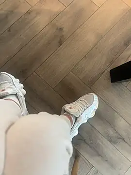 FeetVibe online show from 10.18.25