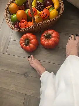 FeetVibe online show from 10.26.25