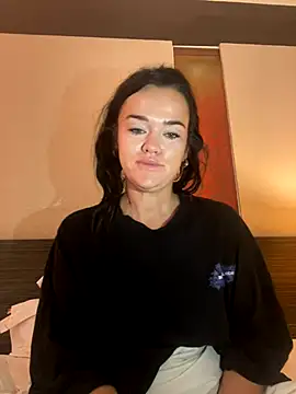 English-Chloe96 online show from 10.13.25