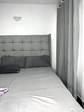 prettiepearl online show from 09.21.25