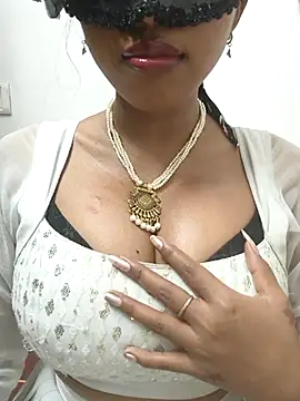 sandy naughty online show from 02.27.25