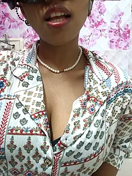 Snapshot of sandy_naughty chatting on 02.16.26 sandy naughty online show from 02.16.26