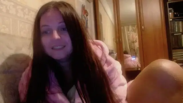 Snapshot of CatMelissa chatting on 09.24.25 CatMelissa online show from 09.24.25