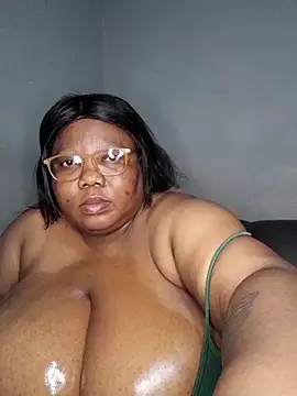 Snapshot of DAIRYBELLELIZxx chatting on 07.19.26 DAIRYBELLELIZxx online show from 07.19.26