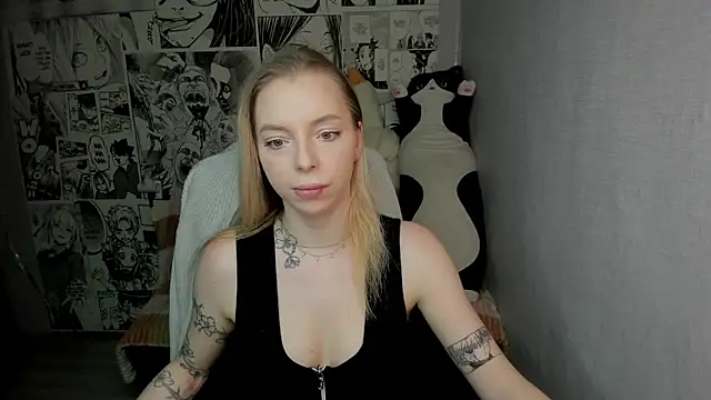 Martha Cameron online show from 02.04.25