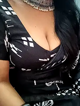 Snapshot of amala_ss chatting on 01.02.25 amala ss online show from 01.02.25