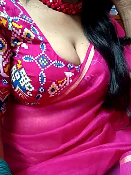 Snapshot of amala_ss chatting on 01.08.25 amala ss online show from 01.08.25