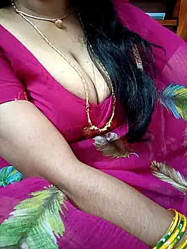 Snapshot of amala_ss chatting on 01.26.25 amala ss online show from 01.26.25