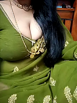 Snapshot of amala_ss chatting on 02.12.25 amala ss online show from 02.12.25